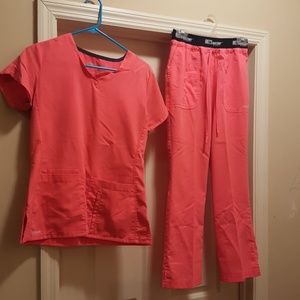 Women's scrubs size small